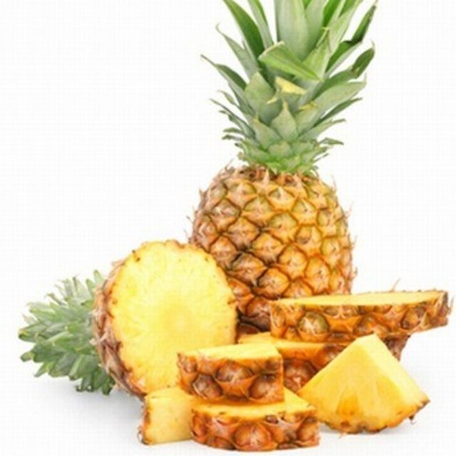 Ananas insan vücudunun ihtiyaç duyduğu bütün vitaminleri ve 16 doğal mineral içerir. Ananasın kilo verdirmedeki sırrı ise zengin suyunda saklıdır.
