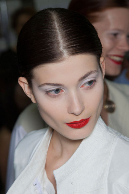 Ne renk ve ne tarz kullanılırsa kullanılsın, bu sezon makyajının en ortaya çıkan parçası dudaklar olacak.