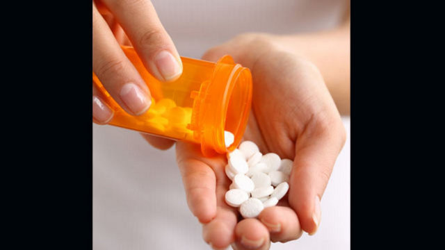 Ancak bunların hiçbiri doğru değil. Yaşadığınız her şey bir geçiş süreci. Bu ruhunuzu ve hedeflerinizi engellememeli. Bunu ortaya çıkarmak için sık sık aileniz ve arkadaşlarınızla konuşun. Herhangi bir uç adım atmayın.