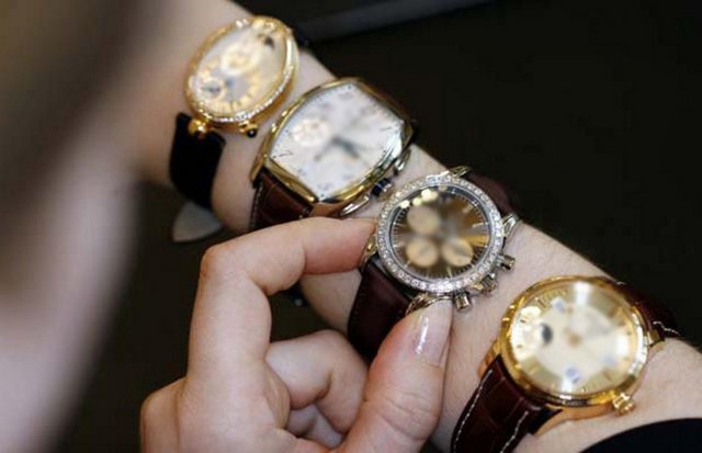 Bu ürünler için, çoğu zaman "fake"(sahte) terimi de kullanılmaktadır.