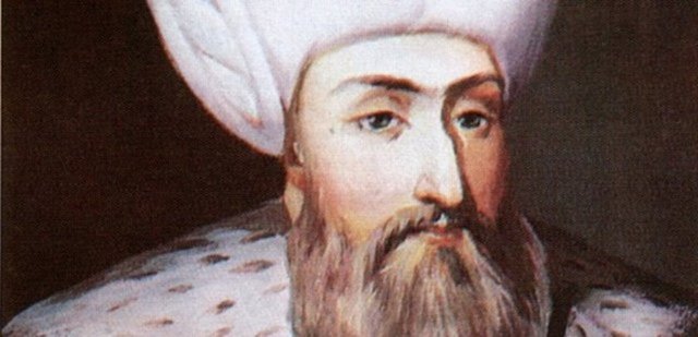 10. Osmanlı padişahıdır. 1566′da Zigetvar Kuşatmasının son günü 6/7 Eylül gecesi beyin kanamasından öldü.