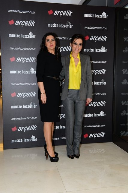 SONGÜL TOPRAK, SİTARE AKDİLEK 