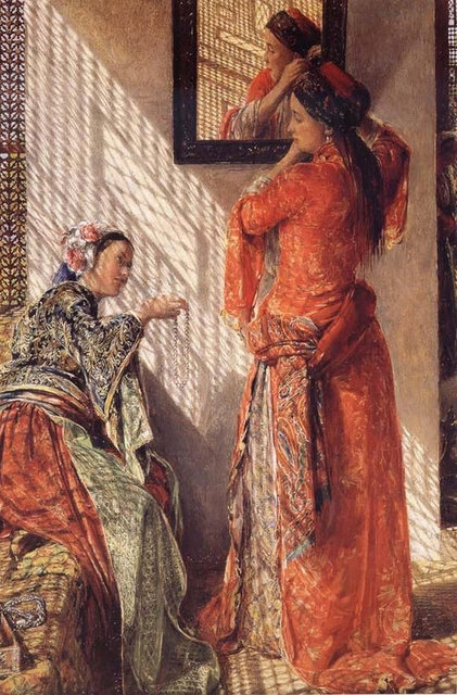 Buradan yetişen kızlardan en zeki ve güzel olanı padişahla evlenirken, diğerleri de yüksek düzeyli devlet adamlarıyla evlendirilirdi. -