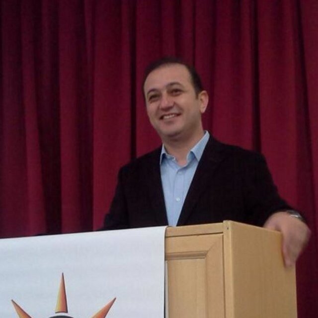 Kadıköy: Hurşit Yıldırım
