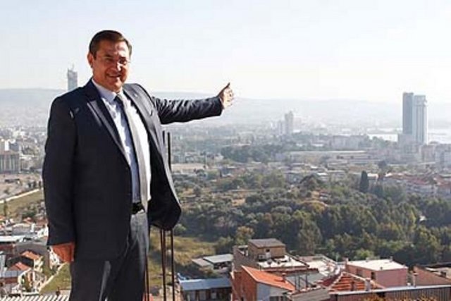 Bayraklı İsmail Sarı