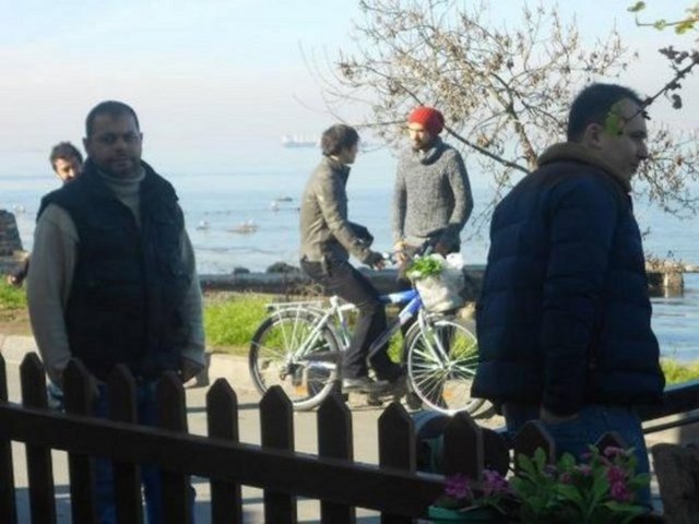 İkiliyi izlemeye sete giden hayranları ise bu fotoğrafları sosyal medyada paylaştı.