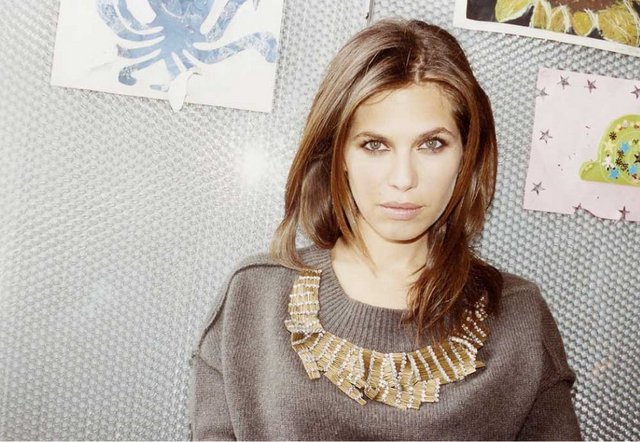 Fotoğraf, internetten yayın yapan moda ve stil dergisi Buro 24/7'nin editörü tarafından Instagram'da paylaşıldı.