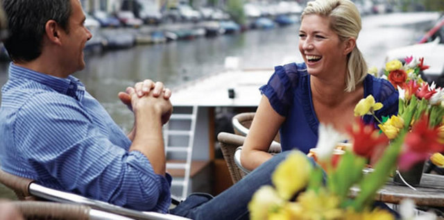 Zor zamanlarda arkadaş desteği önemlidir