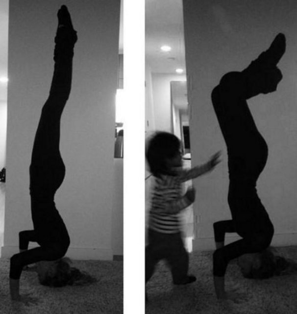 Çocuğunu eğlendirmek için amuda kalkan bu ünlü de manken Doutzen Kroes.