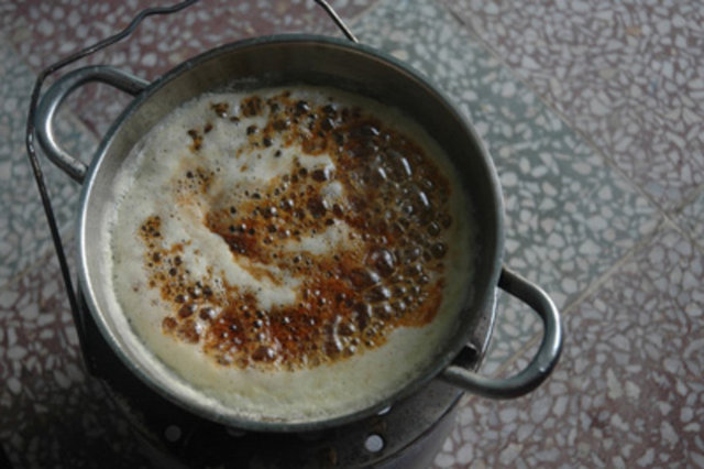 Zurbiyet, kavrulmuş zeytin, peynir tavalama, ballı lokum diğer ilginç Artvin yemekleri.