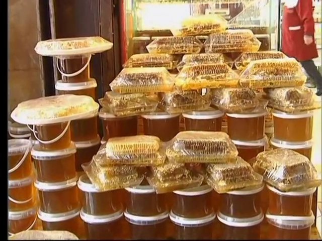 Anzer Yaylası Rize'deki diğer bir doğa harikası. 72 çeşit çiçekten hazırlanan Anzer balı, şöhreti sınırların dışına taşmış bir lezzet.