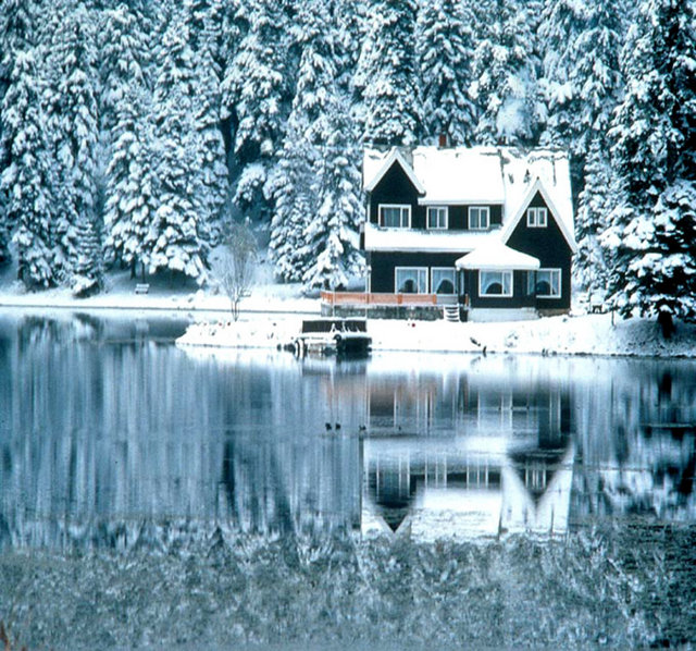 Karadeniz yolculuğumuza Bolu'nun en bilinen turizm noktası Abant'tan başlayalım.