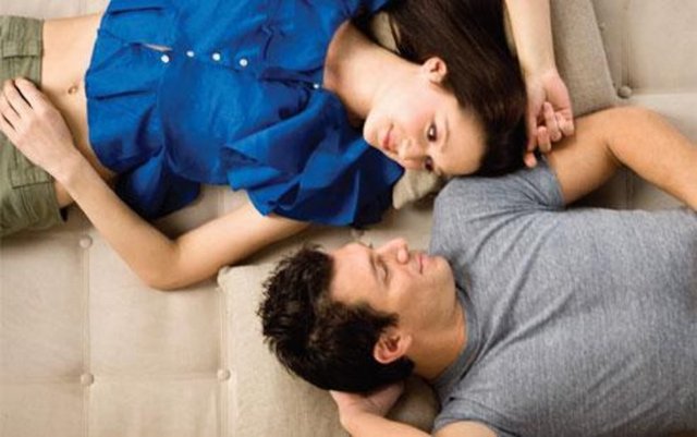 MERHAMET: Birbirimize merhamet ve sevgiyle bağlıyız.