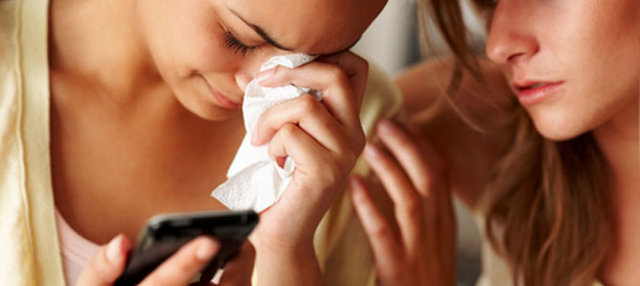 Karamsar insanlar ise, 'enerji vampiri' olarak kabul edilir.