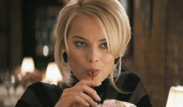 WOLF of Wall Street-Para Avcısı filmiyle yıldızı parlayan güzel oyuncu Margot Robbie, Empire Film Ödülleri töreninde güzelliğiyle göz kamaştırdı.