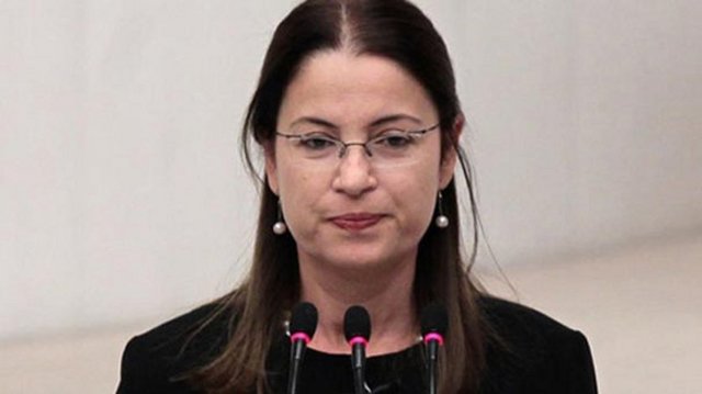 Aile ve Sosyal Politikalar Bakanı Ayşenur İslam 1 çocuk annesidir.