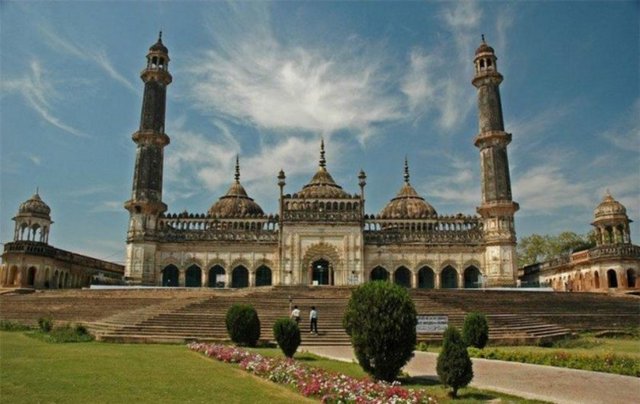 Asafi Camii-Lucknow, Hindistan