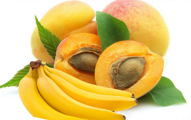 Kayısı-muz:   - Yüksek miktarda potasyum içeren bu meyveler kan basıncını düzenler, suyun vücutta tutulumunu azaltarak,  hücrede sodyum-potasyum dengesini sağlarlar bu yüzden selülit tedavisinde önemlidirler.