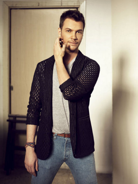 Neredeyse 5 ay olmuş beraberlikleri. Burada bir parantez açıp parmak hesabıyla Ebru'nun boşandığı tarihten itibaren 5 ay sayanlar için açıklama yapmalıyım; evlilikler boşanma tarihlerinden çok önce biter!