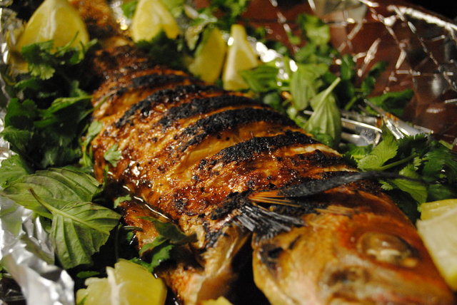Yağlı balıklar da sizi depresyon riskine karşı güçlü kılar. Omega-3 yağları öncelikli olarak morina balığı, somonda bulunur.