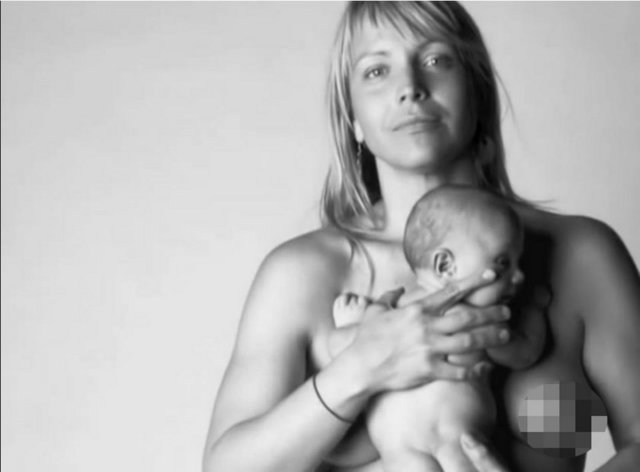 Adı her ne kadar "Mükemmel Vücut" olsa da Beall'in bahsettiği başka tür bir mükemmellik: fotoğrafçıya poz verenlerin hepsi anne ya da anne adayı.