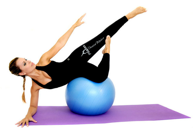 Çalışırken yaşadığınız boyun ağrıları, eklem ağrıları ya da klavye kullanmaktan oluşan ağrılar, pilates egzersizleriyle son buluyor.  -