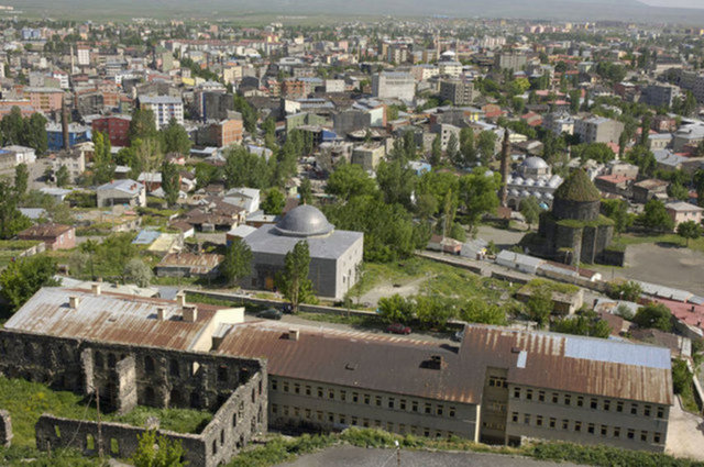 Kars 269 bin 388