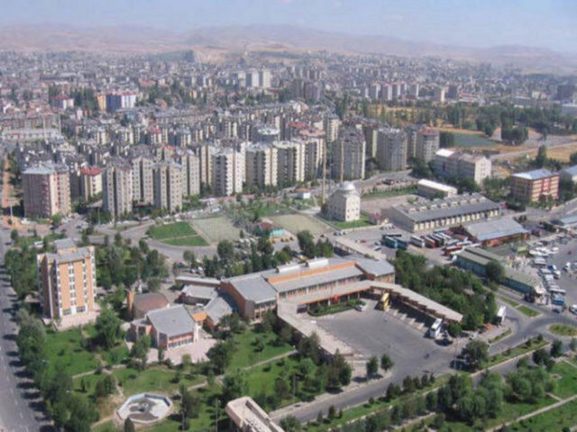 Sivas 736 bin 542