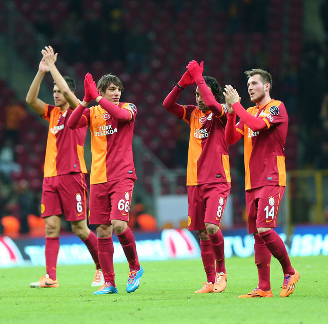 - Bursa deyince aklima 6-0 yendigimiz degil de fenerin timsah yuruyusu yaptigi yillar gelir