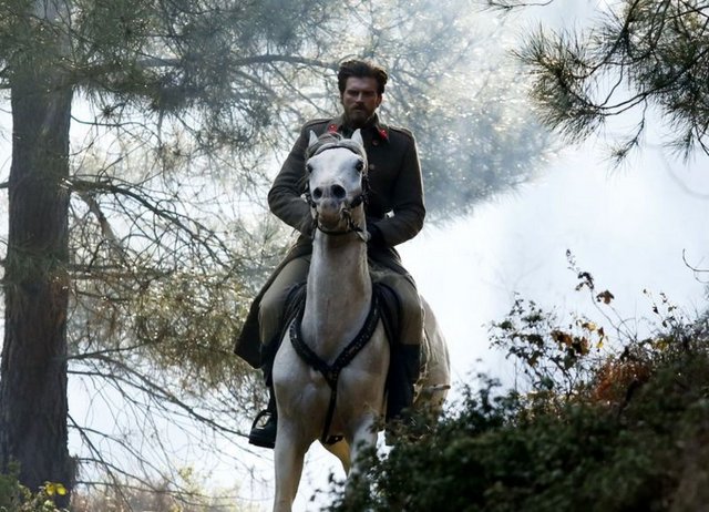 İki sevgilinin tek derdi ise -10 dereceleri bulan soğuk hava!