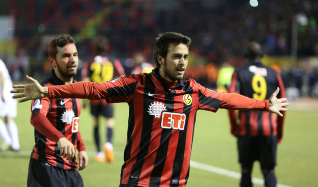 8-ESKİŞEHİRSPOR (30 PUAN)  - GÖĞÜS REKLAMI: ETİ