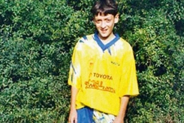 Mesut Özil