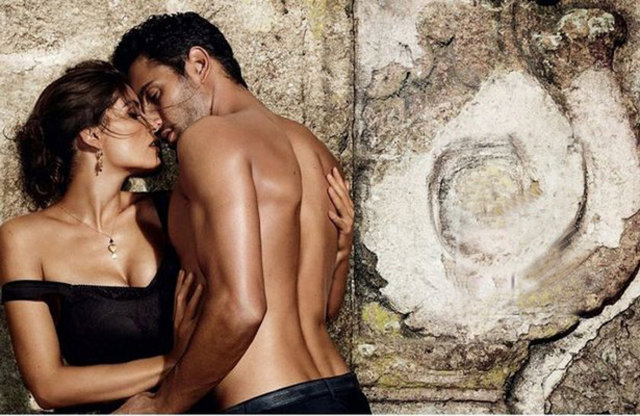 56) Tosun'u hayal etmek ve onun seks performansına hayran kalıp, yüksek sesle "vay anasını" demek. -