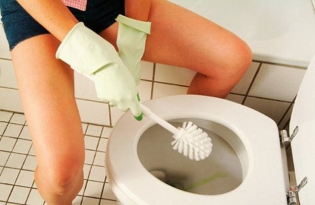 4) Tuvaletin temiz olup olmadığını incelemek.