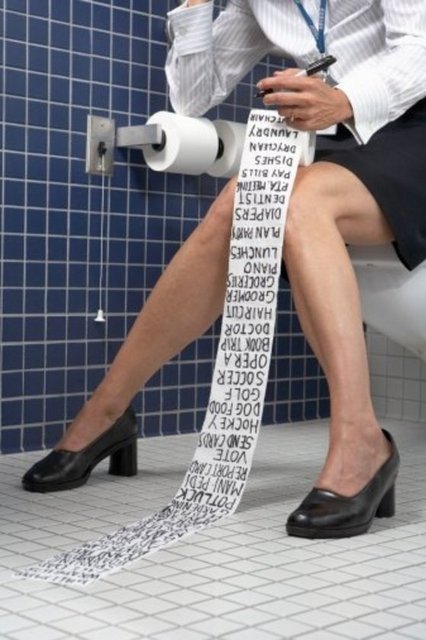 97) Böyle bir yazıyı ilham gelsin tuvalette yazmak. Tuvalette yazı yazan kaç kişi vardır? diye düşünmek.