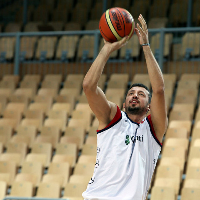 HİDAYET TÜRKOĞLU