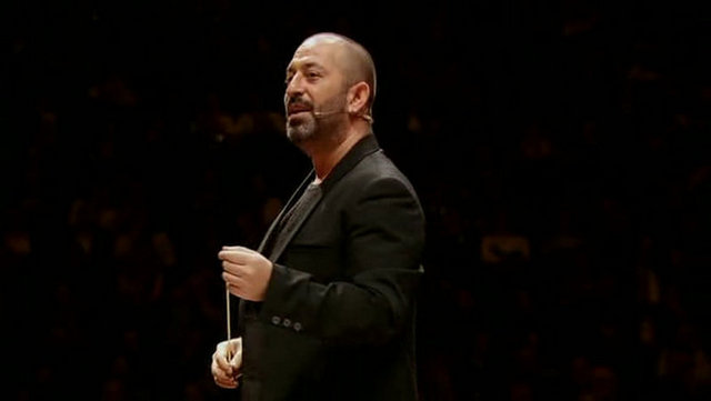 Filmin Türkiye afişlerinde Cem Yılmaz ve Yılmaz Erdoğan daha büyük kullanılacak.