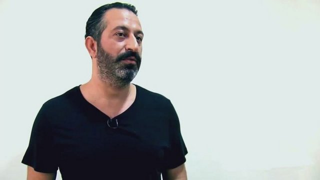 Filmin çekimleri için şu sıralar Avustralya'da olan Cem Yılmaz ile Yılmaz Erdoğan'ın ücretlerini Russell Crowe ödememiş.