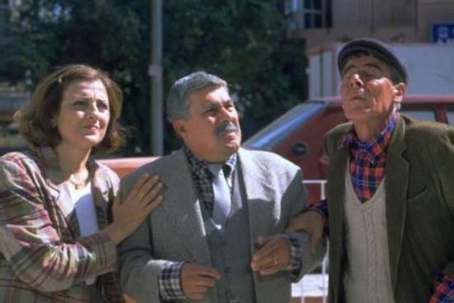 GÜLER ÖKTEN -  - Doktor Türkan'ı oynayan Güler Ökten,efsane diziden sonra bir çok dizi ve sinema filmde rol aldı.