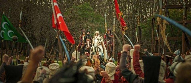 Çadırına atılan oklu bir mektupla idam fermanından haberdar edilen Şehzade, babasına güvenmeyi seçiyor.