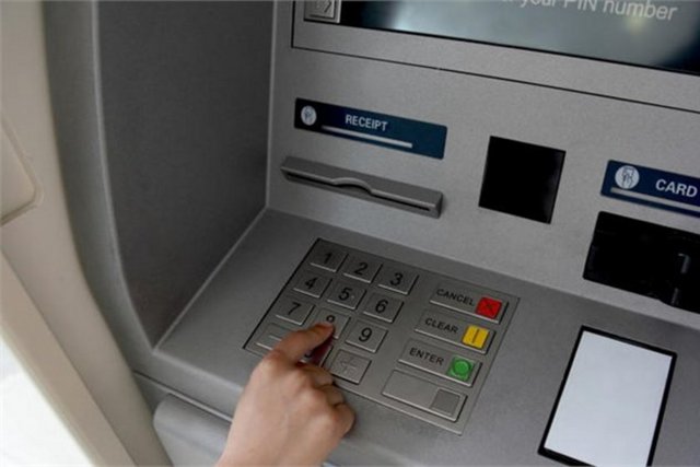 22. Eksi bakiyeye düşmeyin  Bankaların sunduğu Kredili Mevduat Hesabı seçeneğini ya hiç kabul etmeyin, ya da mümkün olduğunca eksiye düşmemeye çalışın.