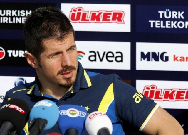Emre Belözoğlu - 9.85 milyon Euro