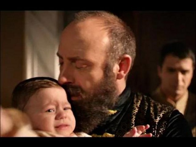 Şehzade Cihangir'in hayatı - Şehzade Cihangir, Hürrem Sultan'ın dördüncü oğlu olarak 1531 yılında dünyaya geldi.