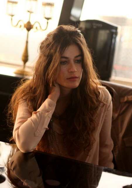 DOSYASI AYRILDI - TMK 10. Madde ile görevli savcılığın yürüttüğü soruşturma sonucunda sadece kullanıcı olduğu gerekçesiyle Tüzünataç'ın dosyası ayrılarak İstanbul Cumhuriyet Savcılığı'na gönderildi.