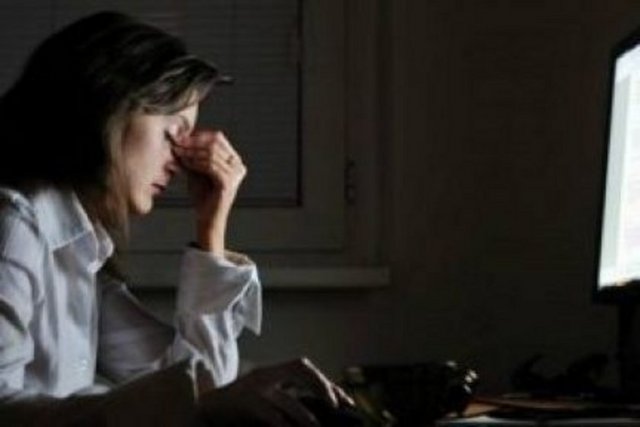 01.00 - Verim en alt düzeyde. Bu saatte çalışanlar hata yapabiliyor, dikkat azalıyor, çünkü vücut kendini uyumaya programlıyor. -