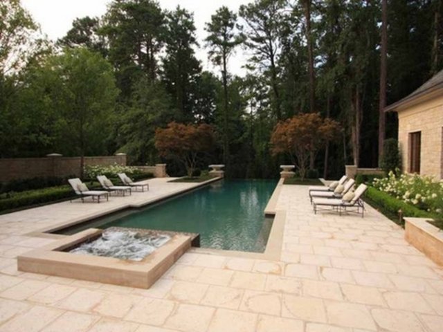 Bahsi geçen malikanenin fiyatı ise 10.95 milyon dolar