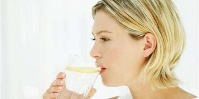 İleri derecede doymuş yağ ve genelde yağ kısıtlaması yapar.