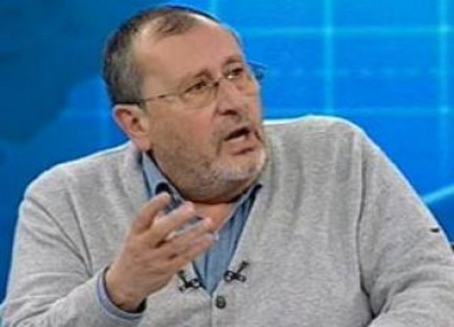 ÖMER ÇAVUŞOĞLU "En sevdiğim futbolcu su Panço denilen oğlan, Pançu mu o?"