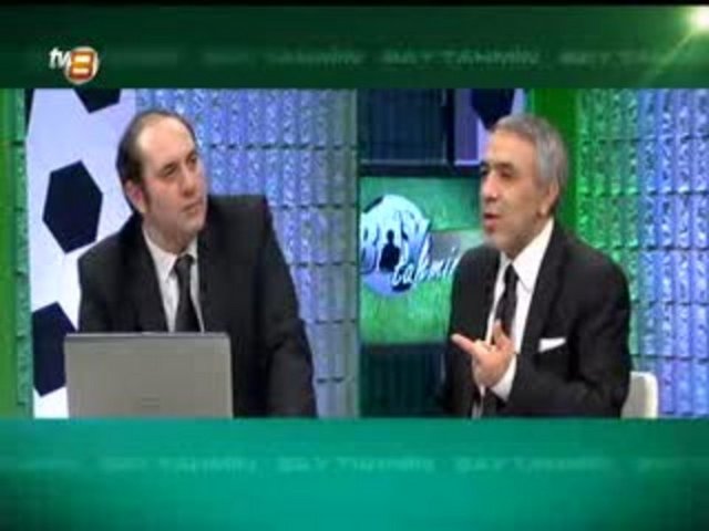 TV 8 SPİKERİ FİKRET ENGİN: "Gooool!!! Durum 2-1 hatta 3-1..." (Juventus-Udinese maçında Juventus'un 3. golünü aktarıyor)