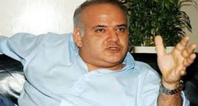 Ahmet Çakar: Sayın Helvacı, bu gece 24.00'e kadar istifa et... Şurada 2 saatin var... (O an saat 23.52)...